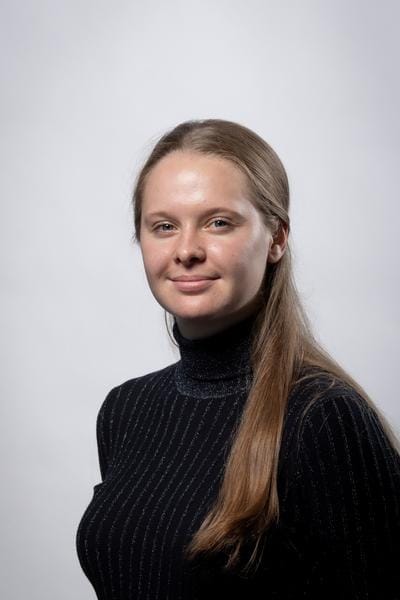 Portrait photo of Verena Queis